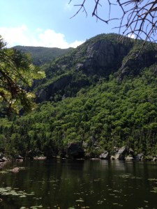 One of the lakes in Carter Notch with a view to Wildcat A